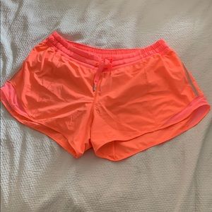Lululemon drawstring Hotty Hot running shorts